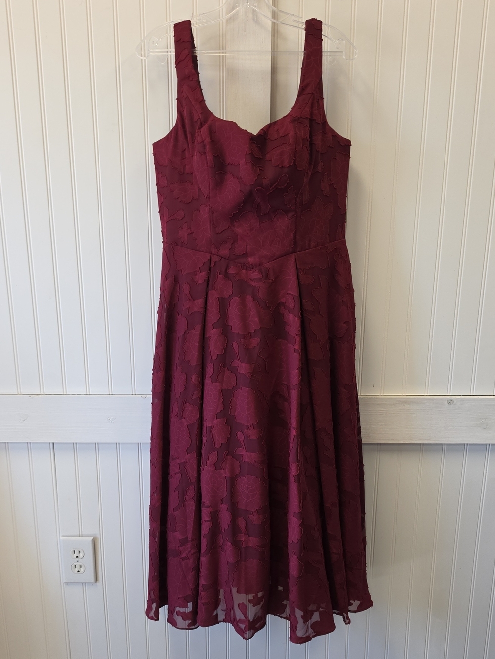 NWT Women's Burgundy Red Jacquard Floral Lace Strapless Midi Dress Size 12